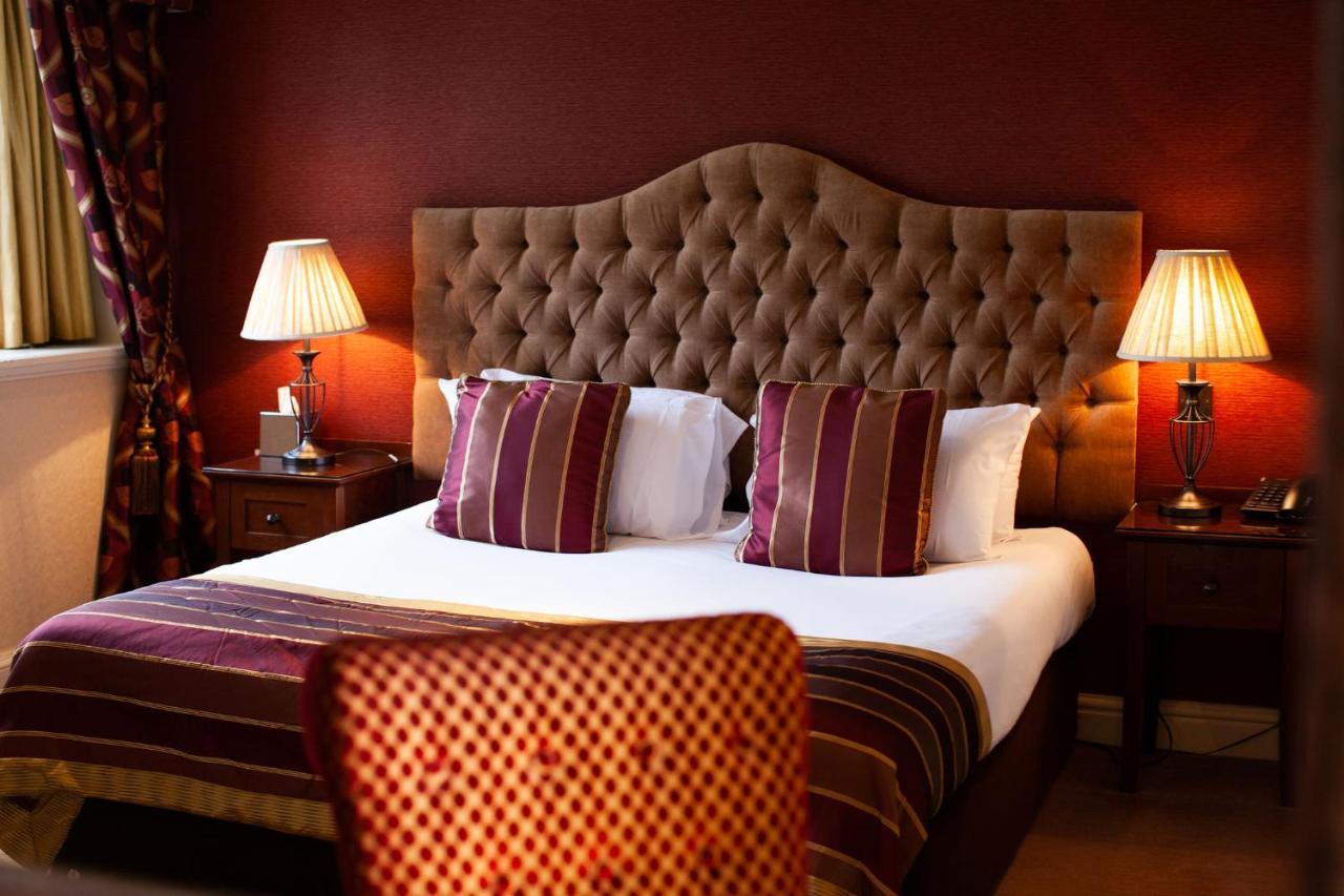 Inglewood Manor Hotel Ledsham  Ngoại thất bức ảnh